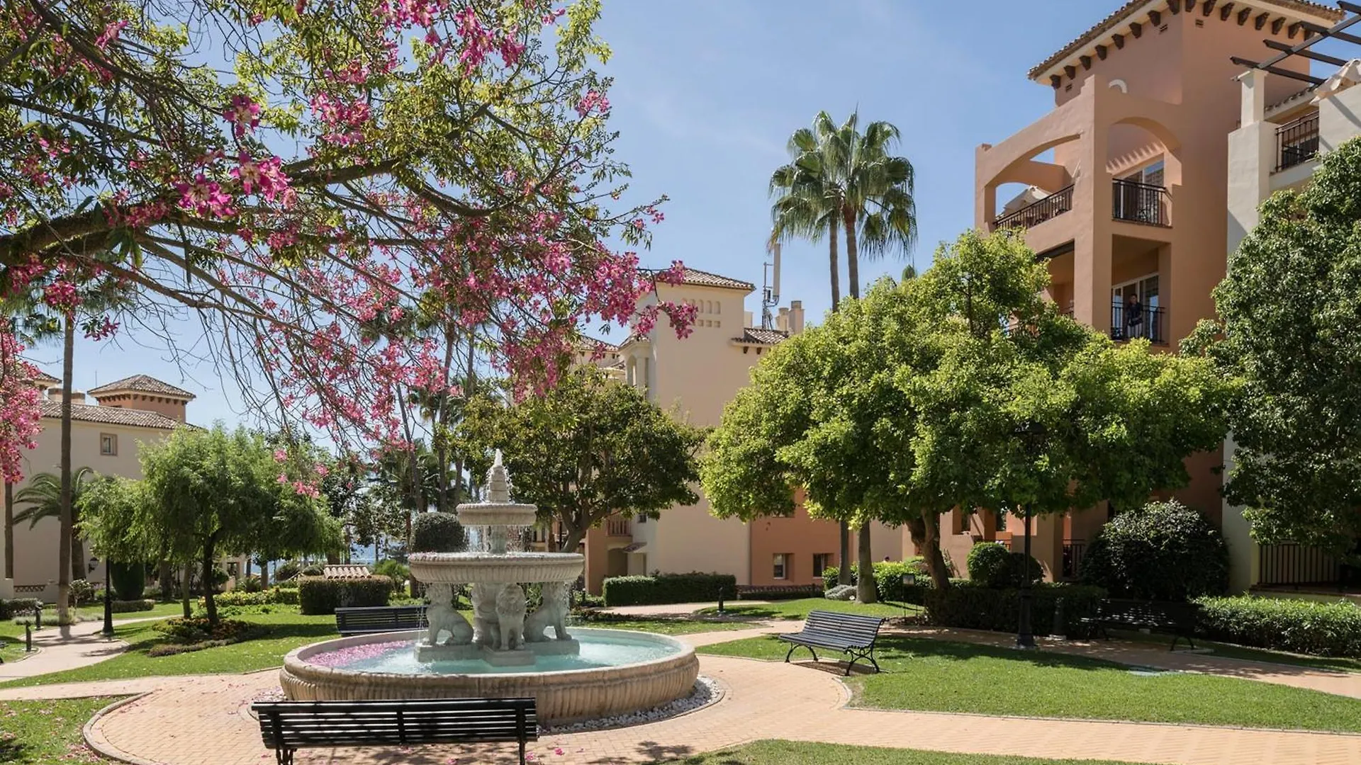 Marriott'S Marbella Beach Resort 5*,